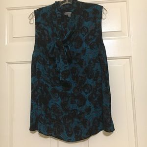 Classiques Entier Silk Sleeveless Blouse with Tie
